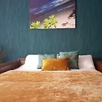 Charming 1 Bedroom Suite In Malaga-Hosted By Sweetstay